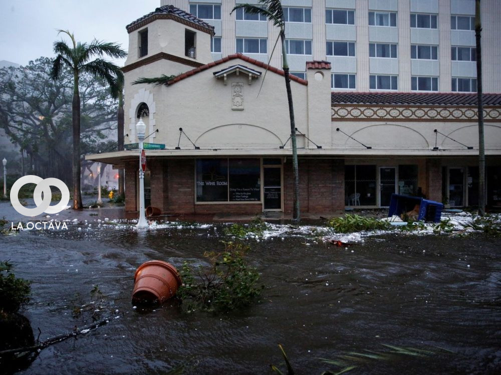Apagones e inundaciones son lo que deja el huracán Ian al pasar por Florida.