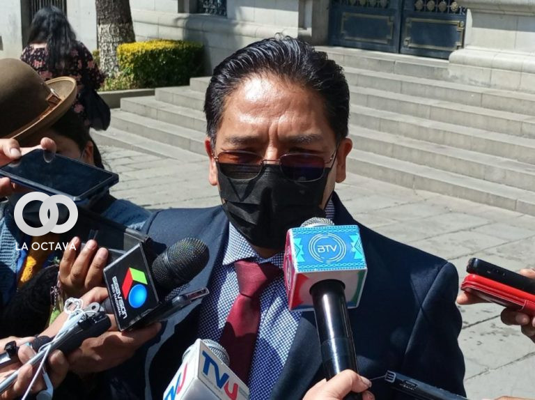 Jorge Silva, Viceministro de Defensa al Consumidor señala que la venta de coca en Villa el Carmen es ilegal.