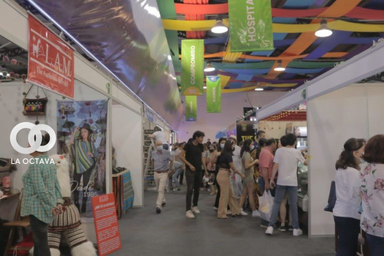 La Paz en paz, el pabellón paceño en la Expocruz.