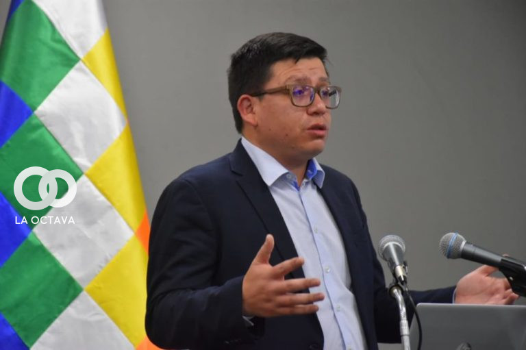 Ministro Sergio Cusicanqui explica la respuesta a la UAGRM.