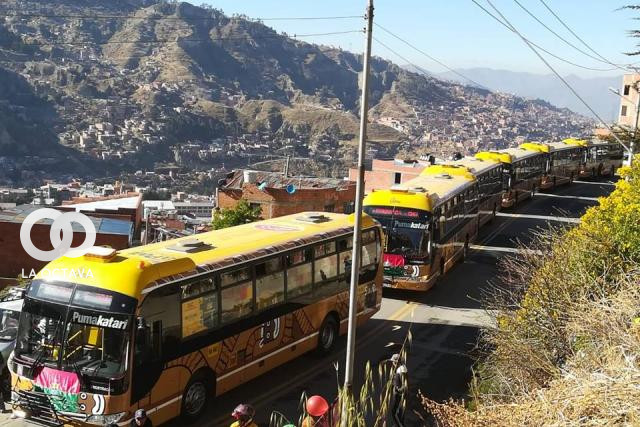 Pumas Katari llegando a la ciudad de La Paz.