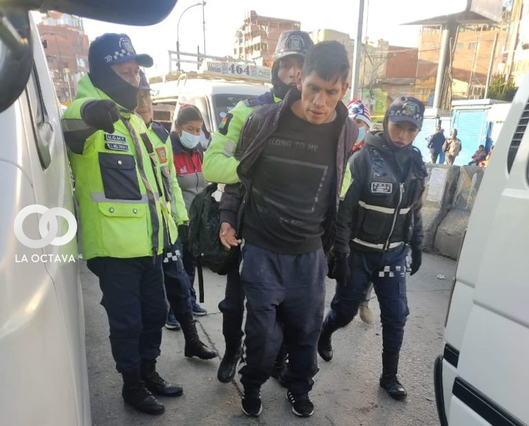 Agresor de un guardia municipal es arrestado.