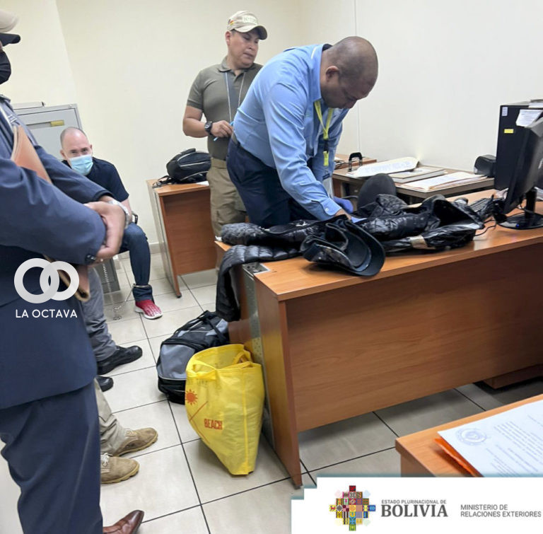 Carlos Suarez, Encargado de negocios de la embajada de Bolivia en Panamá