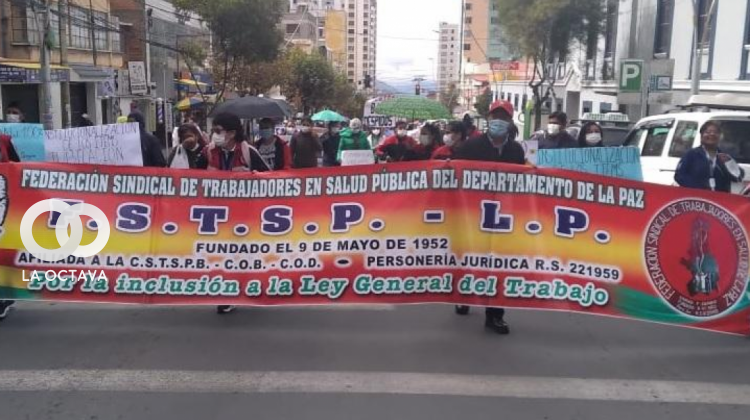 Marcha de la Federación Sindical de Trabajadores en Salud de La Paz. Foto. RRSS