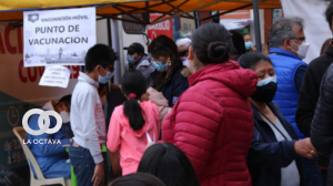 Punto de vacunación contra la influenza y covid-19