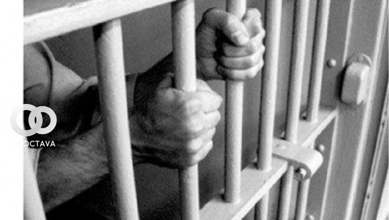 Sentencian a un hombre por transportar cocaína.