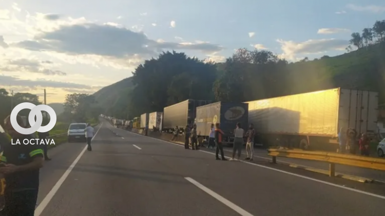 Un punto de bloqueo de los camioneros en Brasil. Foto. O Globo