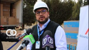Antonio Claudio Martínez, Gerente Regional de la Aduana Nacional La Paz, informa sobre el resultado de operativos realizados. Foto. La Octava