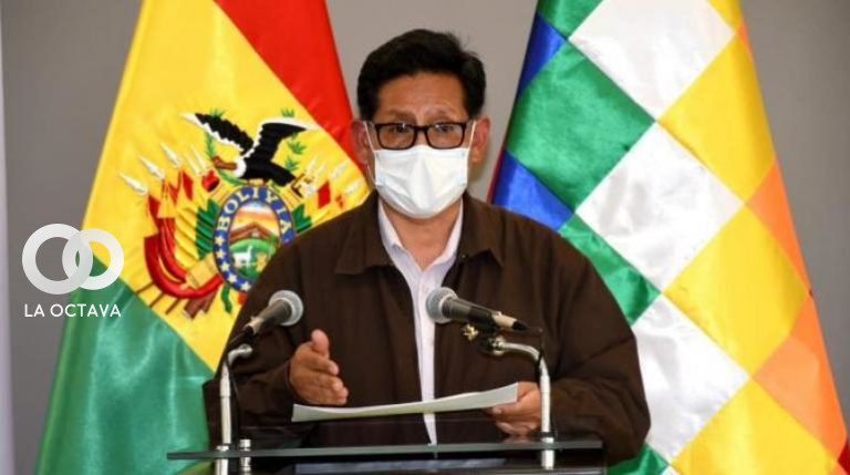 Edgar Pary, Ministro de Educación.