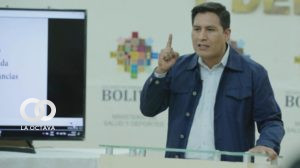 El ministro de Salud y Deportes, Jeyson Auza, en conferencia de prensa. Foto. MinSalud