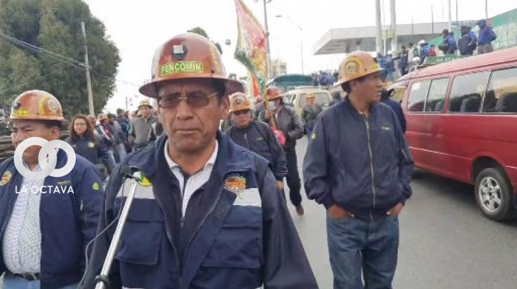 Mineros cooperativistas de Oruro realizan una marcha. Foto. Captura de video.