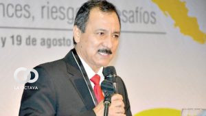 Vicente Cuéllar, rector de la UAGRM y representate del Comité Interinstitucional cruceño.