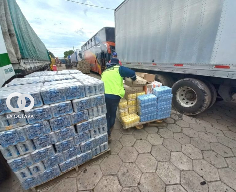 Aduana Nacional comisa 140 toneladas de mercancía.