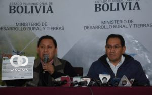 El director del INRA y el viceministro de Tierras hablaron sobre los avasallamientos.