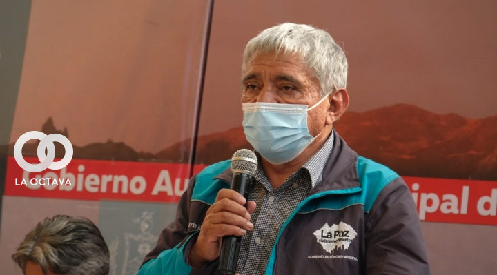 Iván Arias, protesta por la aprehensión de Luis Fernando Camacho.