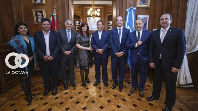 Luis Arce en su visita a Argentina.