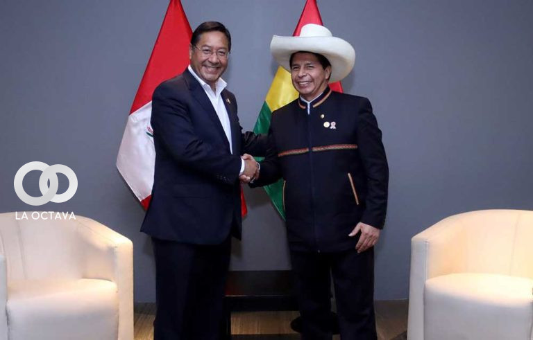 Luis Arce y Pedro Castillo en una reunión de Gabinete Bi nacional.