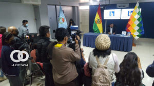 Mario Cazón, en conferencia de prensa.
