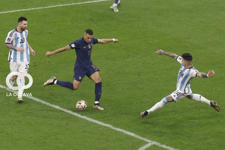 Kylian Mbappé empata en la final de Qatar 2022