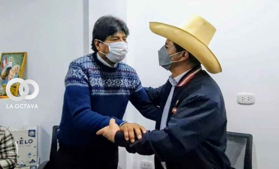 Pedro Castillo y Evo Morales, ambos ex Mandatarios.