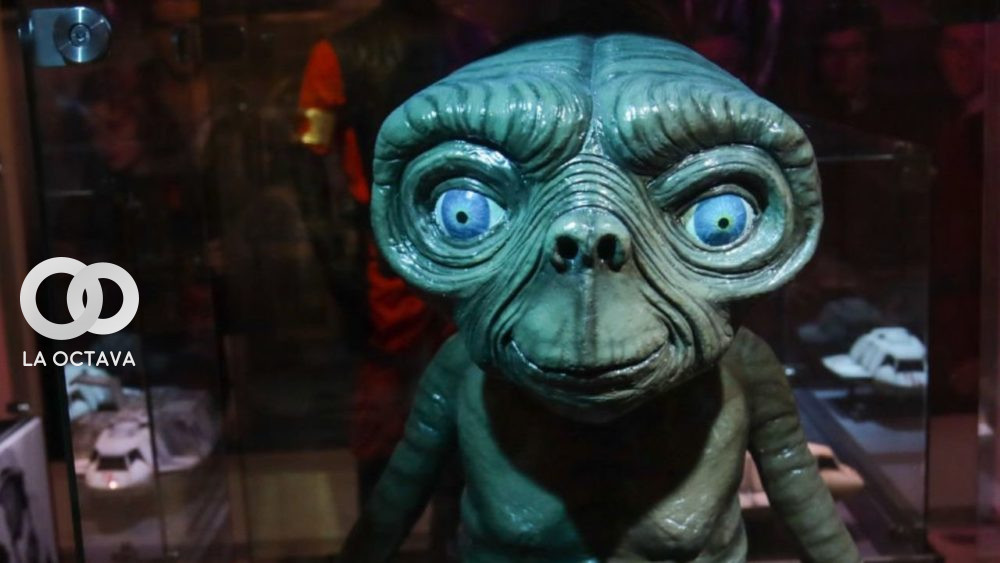 Subastan al muñeco original de E.T.