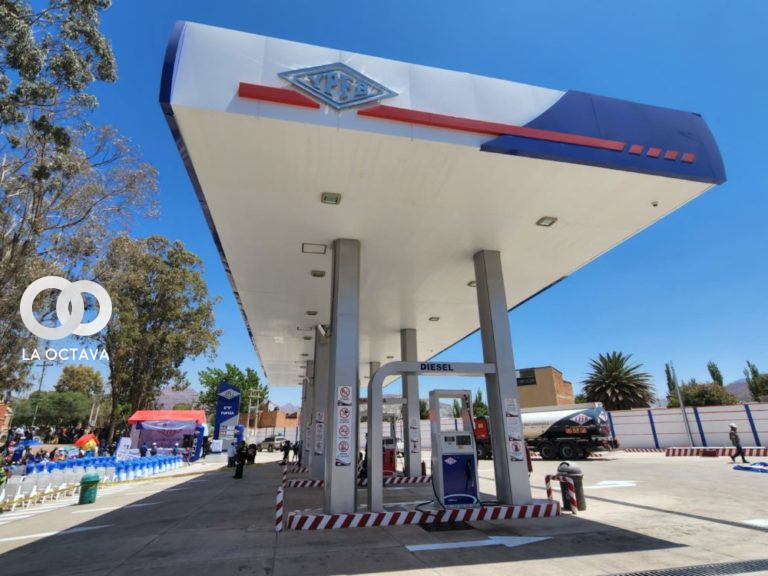 YPFB asegura el abastecimiento de combustible.