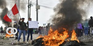 Protestas en Perú por la renuncia de Boluarte.