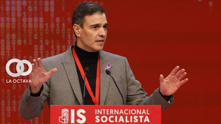 Sánchez es elegido como presidente de la Internacional Socialista.