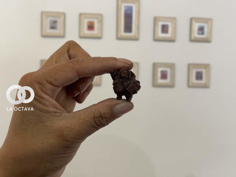 Obra de miniatura expuesta en dos centros culturales