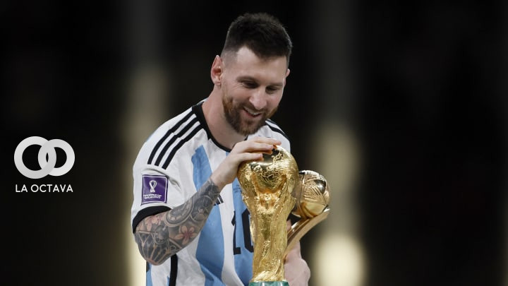 Lionel Messi recibiendo en la Copa del Mundo 