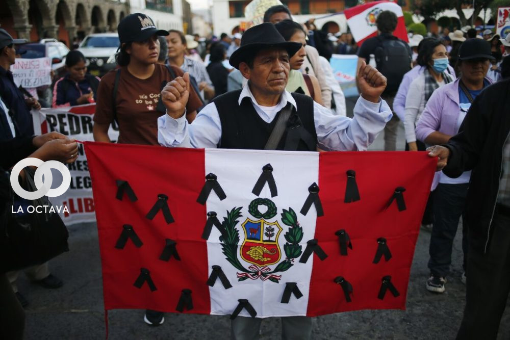 Fuertes enfrentamiento en Perú en rechazo al gobierno de Dina Boluarte.