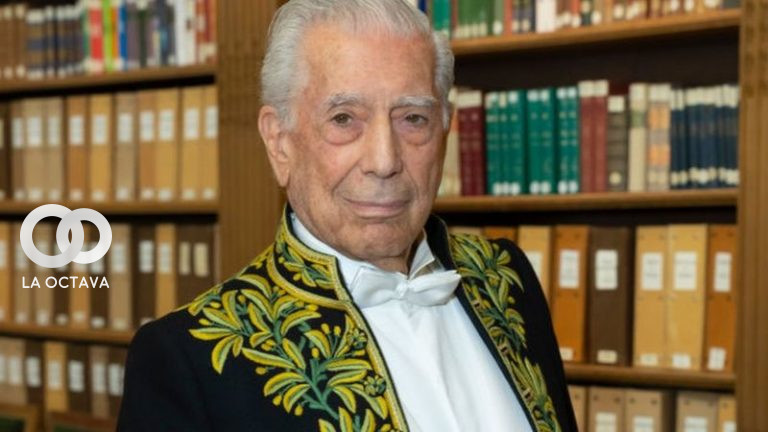 Vargas LLosa en la Academia Francesa