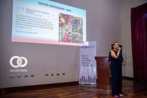Capacitación a vendedoras ambulantes