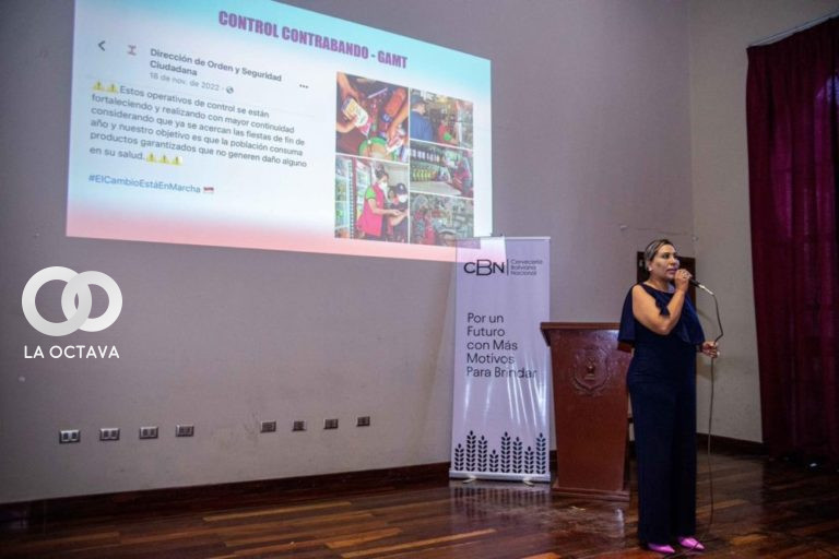 Capacitación a vendedoras ambulantes