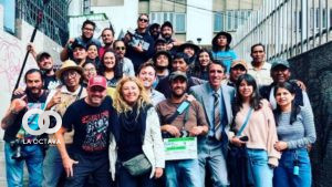 Equipo de Tribus se saca una foto grupal al finalizar el rodaje. Foto: Cedida por Gory Patiño