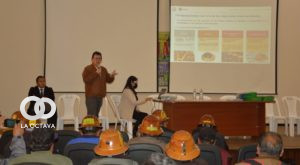 Vicepresidente del BCB, Oscar Ferrufino, explica el proyecto de Ley a los afiliados a FECOMAN