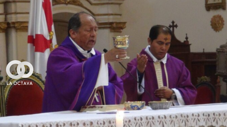 Monseñor Centellas en la celebración de la Eucaristía. Foto. CEB