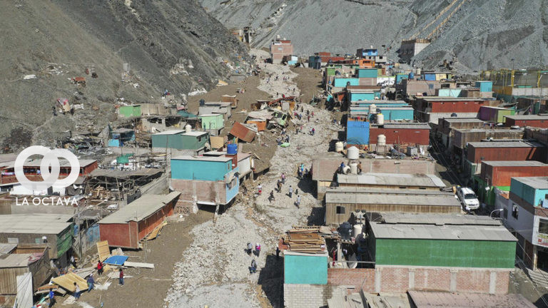 Pueblos arrasados por aludes en el Perú.
