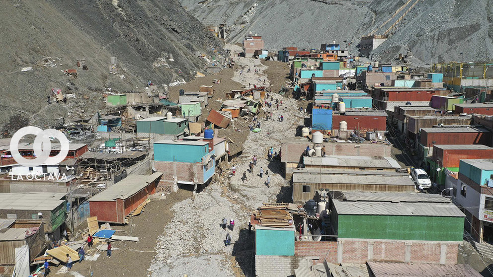Pueblos arrasados por aludes en el Perú.