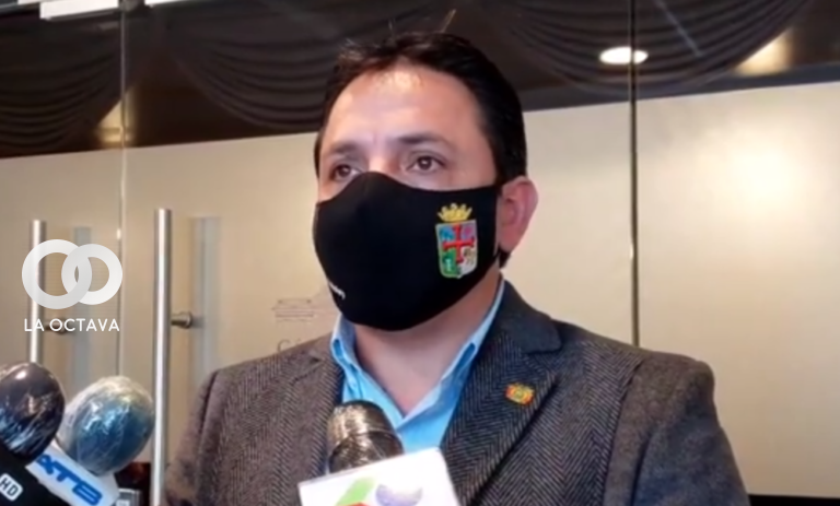 Senador Henry Montero.