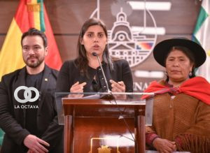 Senadora de CC, Andrea Barrientos.