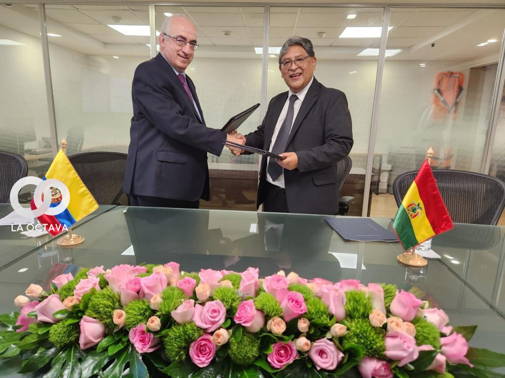 BCB firma memorando de cooperación con bancos de Colombia y Uruguay.