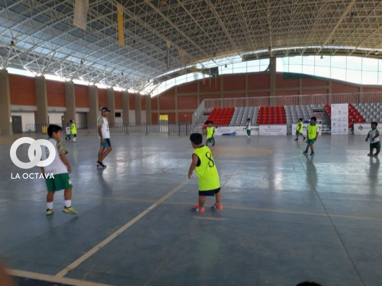 Selección Boliviana de Fútbol de Talla baja