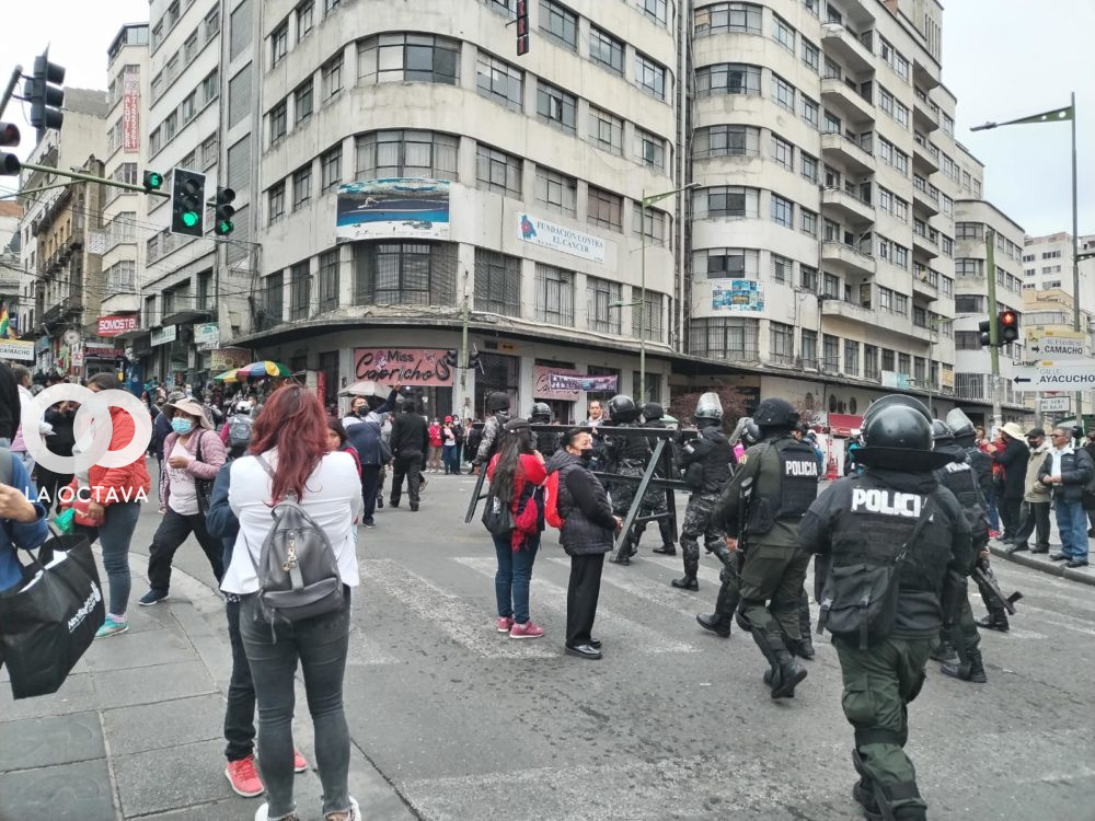 Protestas del Magisterio en el centro paceño