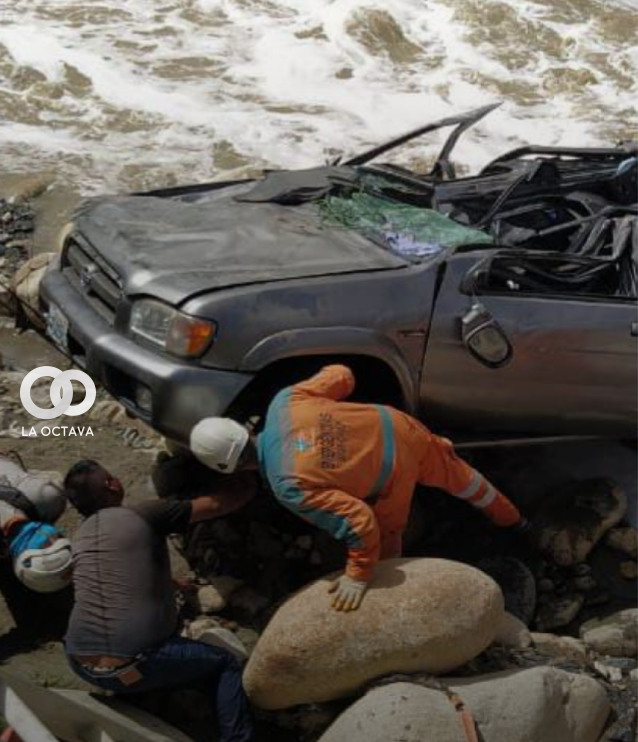 Personal de la Alcaldía ayudó en el rescate de una movilidad