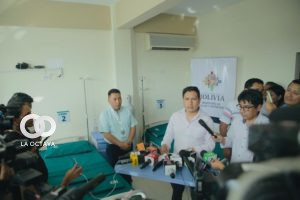 Jeyson Auza, Ministro de Salud y Deportes.