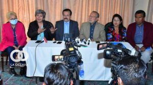 Juristas independientes.