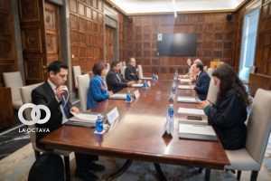 Reunión con la embajada española