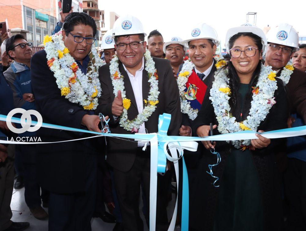 Eva Copa, alcaldesa de El Alto en inauguración de infraestructura. Foto: GAMEA