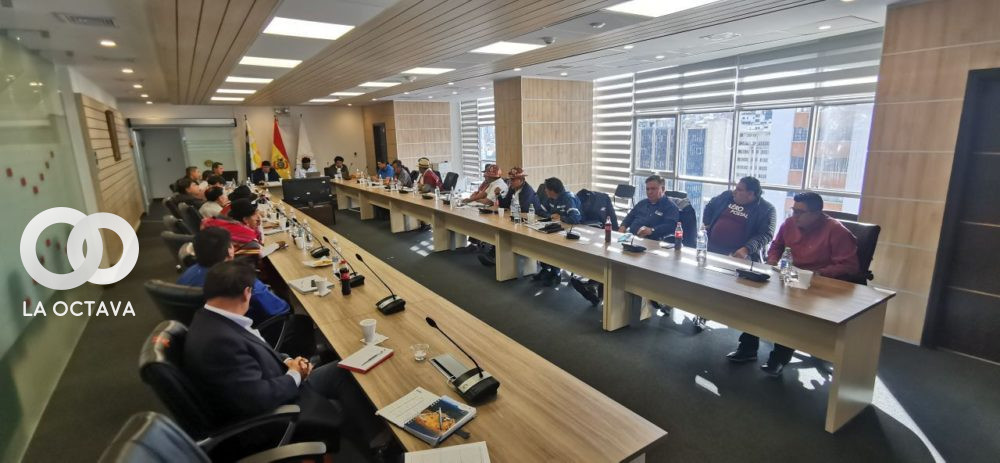 Ministerio de Hidrocarburos y Energías y la COB concluyeron la mesa técnica. Foto: MHE